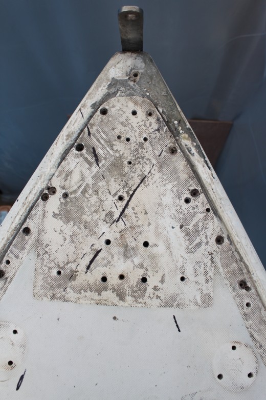 » Hull to Deck Joint